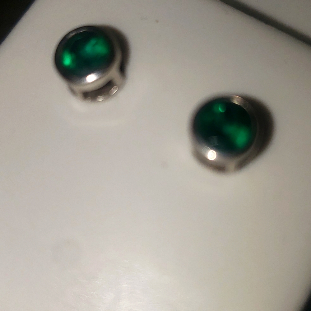 Beautiful real Emerald green earrings silver 925